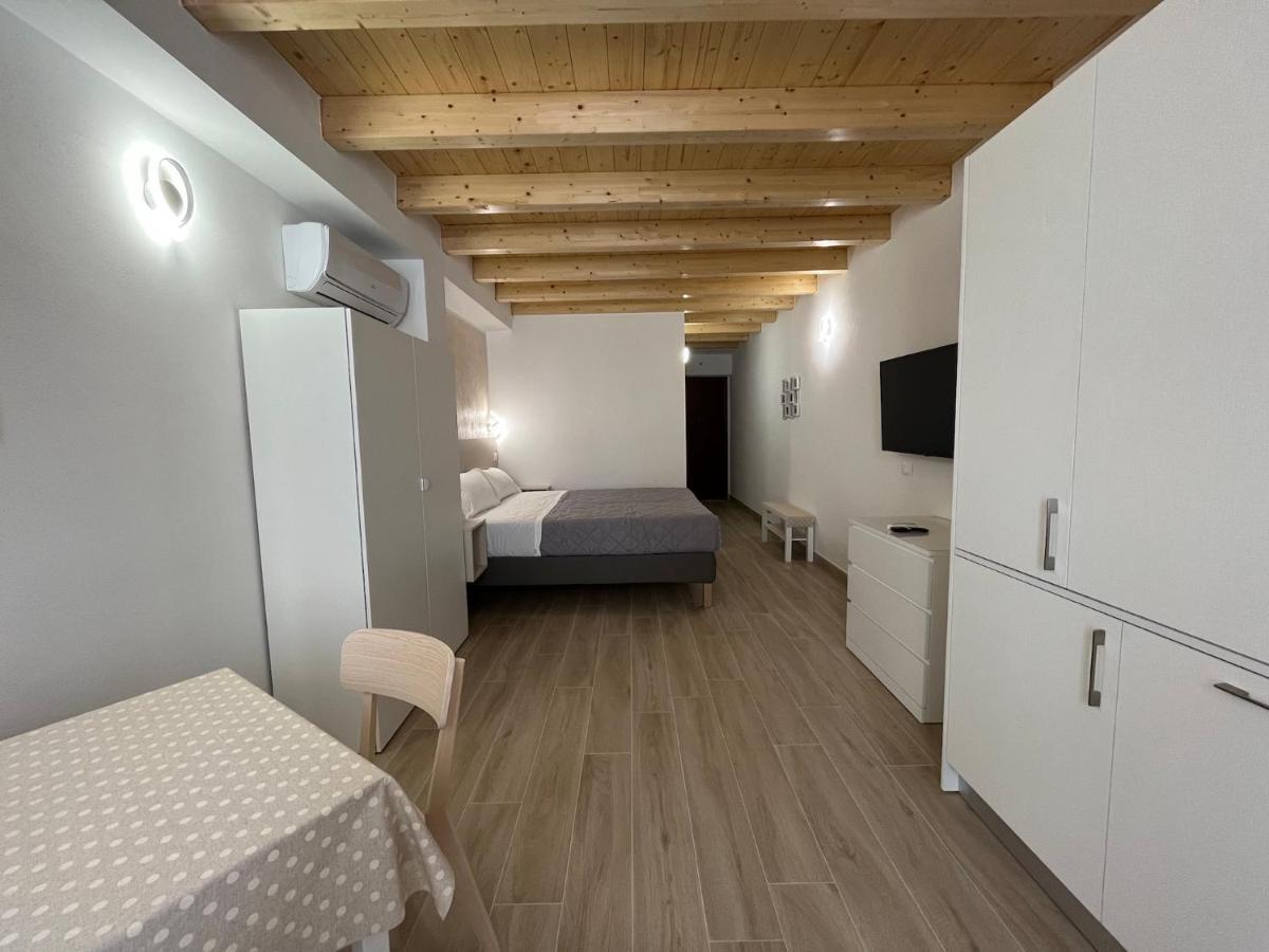 דסנזאנו דל גארדה Anfite Apartments Santa Maria מראה חיצוני תמונה
