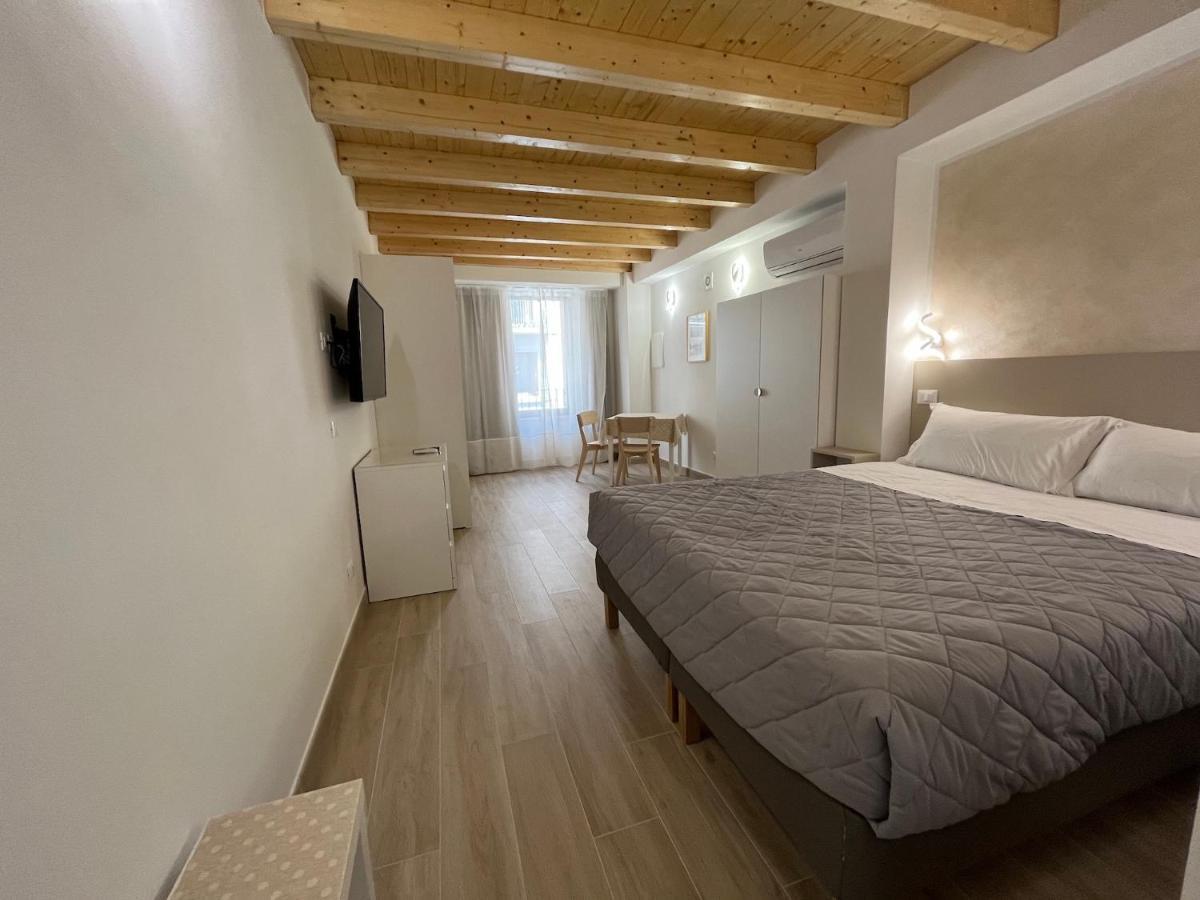 דסנזאנו דל גארדה Anfite Apartments Santa Maria מראה חיצוני תמונה